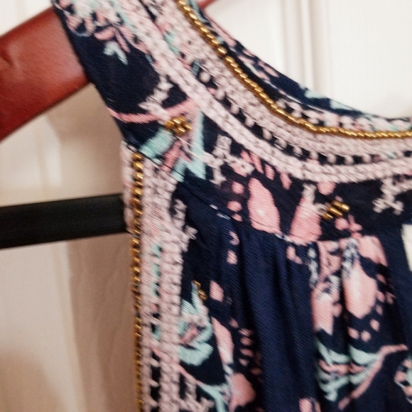 NWT, Floral Bare/Cold Shoulder Dress - Picture 6 of 13